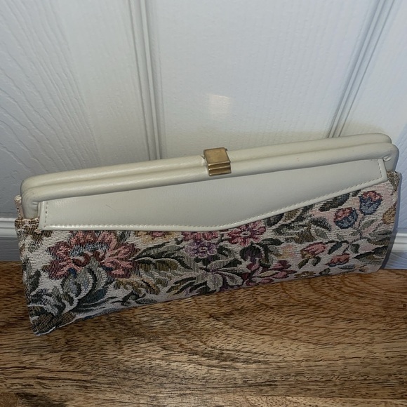 💜VTG floralTapestry Clutch by Garay - Picture 2 of 11
